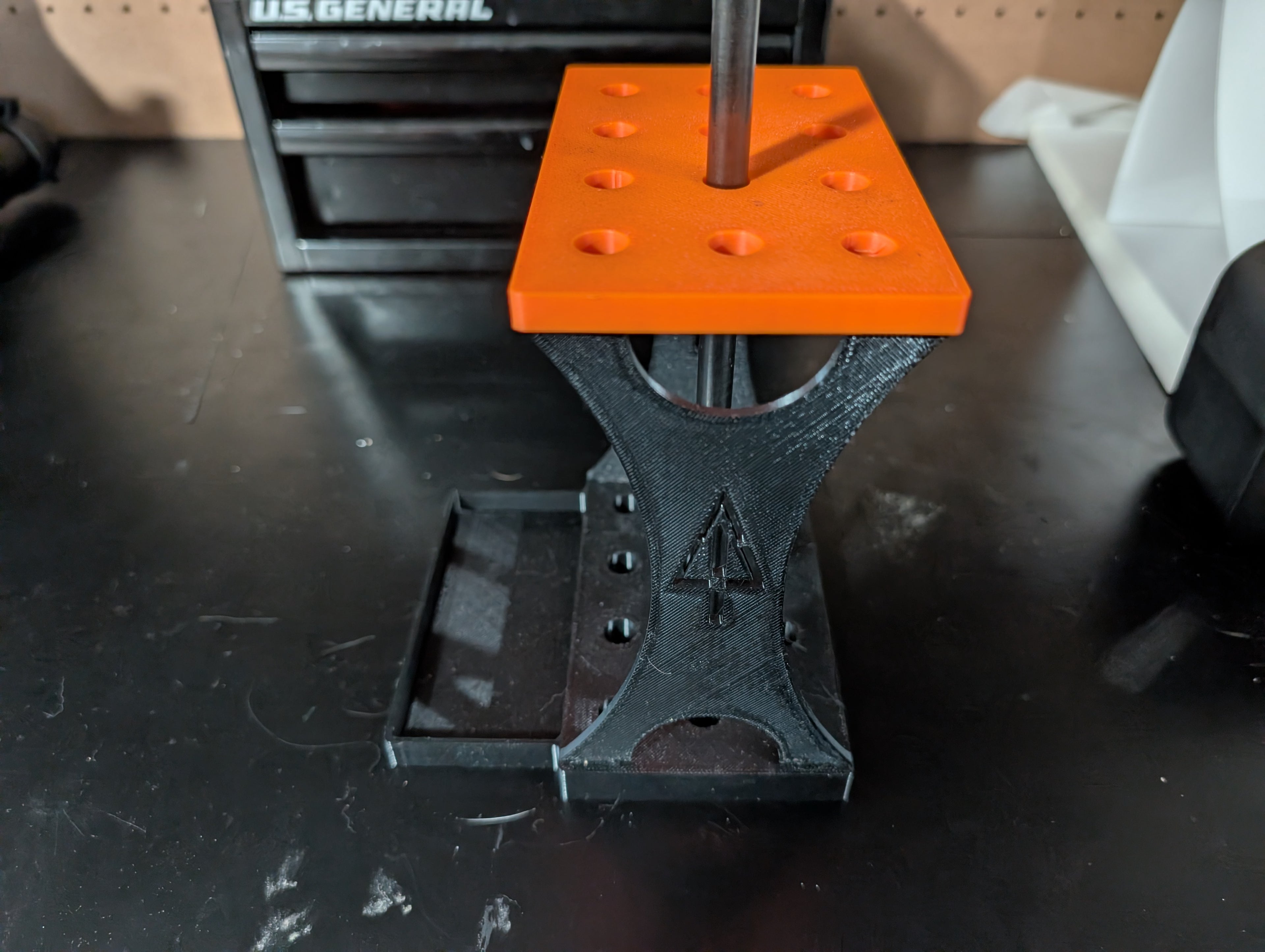 Arrow Stand with tray